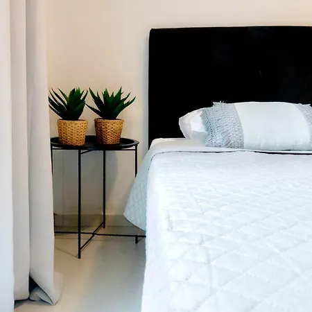 Boutique Cycladic - Elegant & Private Near Of The Merchia Beach